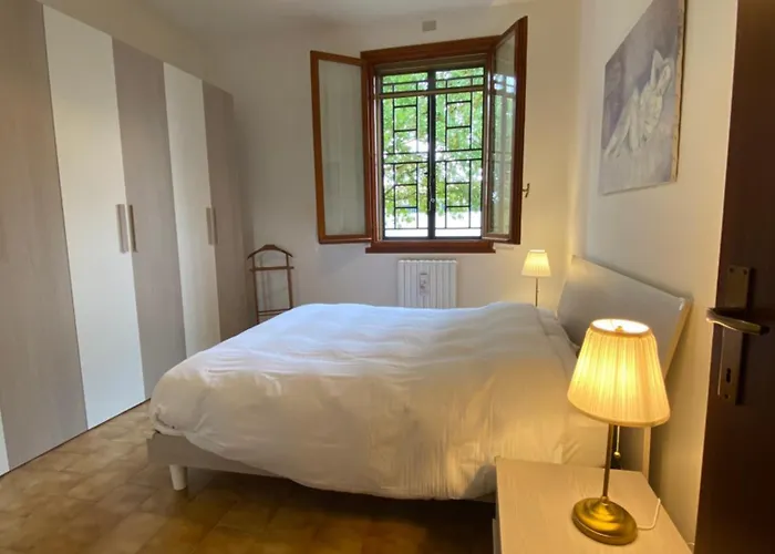 Apartamento Ampio Vicino All'autodromo - Ample Near The Racing Circuit