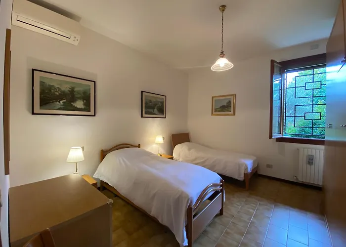 Ampio Vicino All'autodromo - Ample Near The Racing Circuit